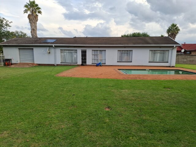 <!--[if BLOCK]><![endif]--> 121  Springbok, Kanonkop, Middelburg <!--[if ENDBLOCK]><![endif]-->