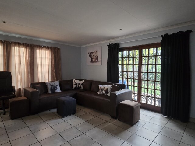 <!--[if BLOCK]><![endif]--> Property sold in Middelburg South <!--[if ENDBLOCK]><![endif]-->