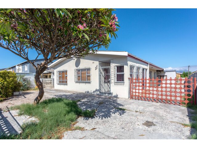 <!--[if BLOCK]><![endif]--> 27  Firdale Road, Beaconvale, Parow <!--[if ENDBLOCK]><![endif]-->