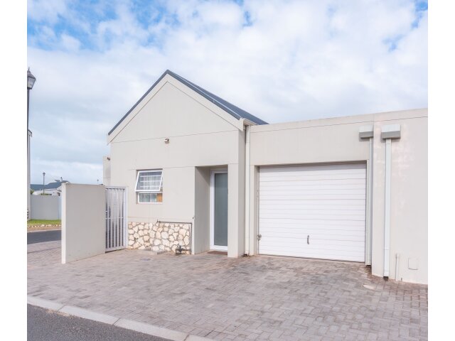 <!--[if BLOCK]><![endif]--> 1  Mueewen Close, Laguna Estate, Langebaan <!--[if ENDBLOCK]><![endif]-->
