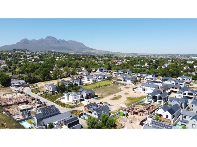 <!--[if BLOCK]><![endif]--> Property sold in Paradyskloof <!--[if ENDBLOCK]><![endif]-->