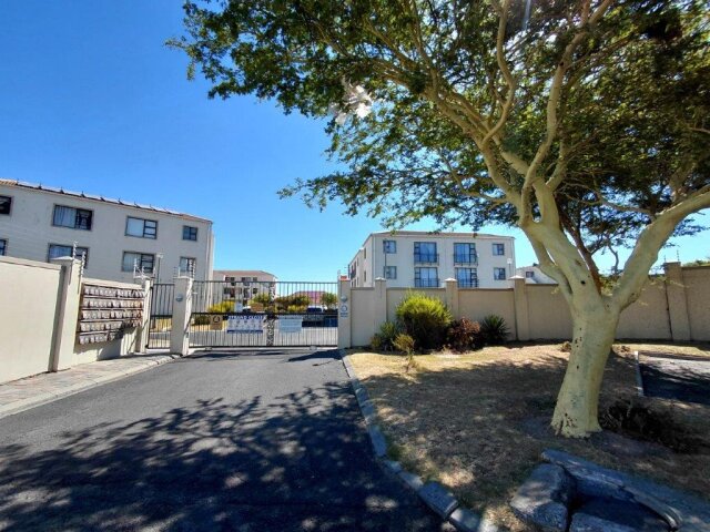 <!--[if BLOCK]><![endif]--> 34 Strand Close Vredenhof, Guldenland, Strand <!--[if ENDBLOCK]><![endif]-->