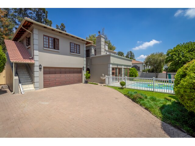 <!--[if BLOCK]><![endif]--> 3  Richard Road, Broadacres,  Sandton <!--[if ENDBLOCK]><![endif]-->