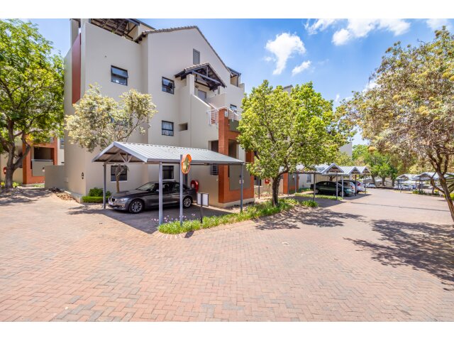 <!--[if BLOCK]><![endif]--> 216 Tinza Forest Drive, Lone Hill,  Sandton <!--[if ENDBLOCK]><![endif]-->
