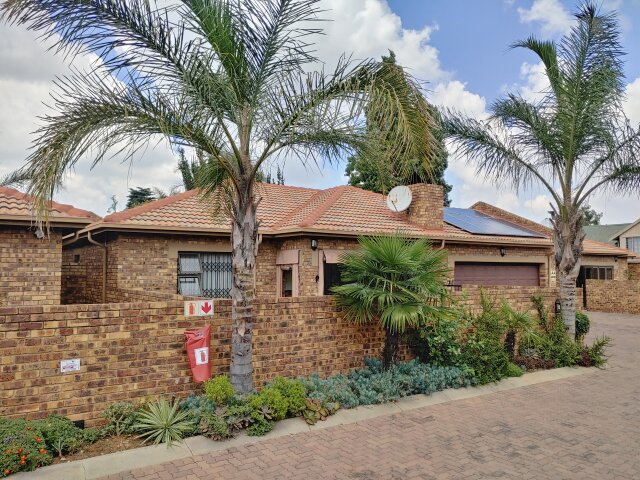 <!--[if BLOCK]><![endif]--> 25 VILLA LAMONDE RIDGE RD, Bartlett, Boksburg <!--[if ENDBLOCK]><![endif]-->