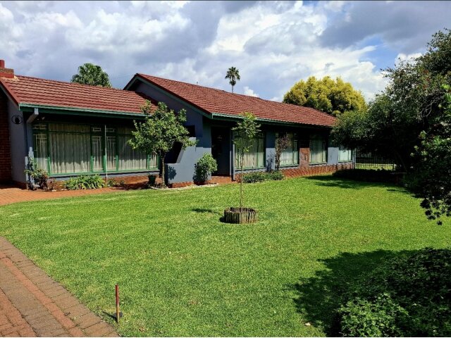<!--[if BLOCK]><![endif]--> 18  Sipres, Kanonkop, Middelburg <!--[if ENDBLOCK]><![endif]-->