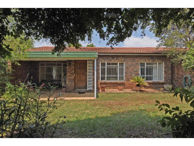 <!--[if BLOCK]><![endif]--> 27  Somerset Place  2 nd avenue , Northwold,  Randburg <!--[if ENDBLOCK]><![endif]-->
