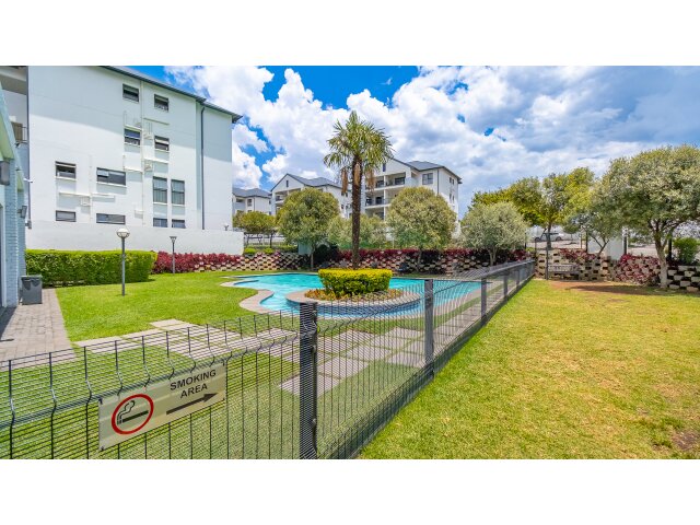 <!--[if BLOCK]><![endif]--> 429 The Cambridge Herbert Road, Bryanston,  Sandton <!--[if ENDBLOCK]><![endif]-->