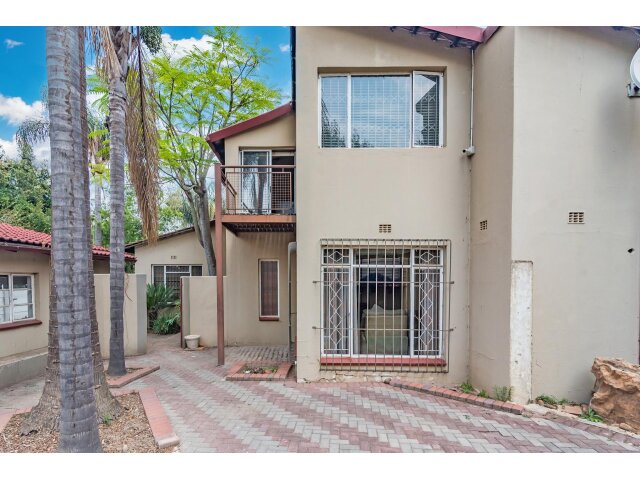 <!--[if BLOCK]><![endif]--> 14  Ouhout, Weltevreden Park,  Roodepoort <!--[if ENDBLOCK]><![endif]-->