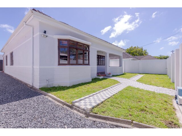 <!--[if BLOCK]><![endif]--> 20  Greenwood, Harfield Village, Cape Town <!--[if ENDBLOCK]><![endif]-->