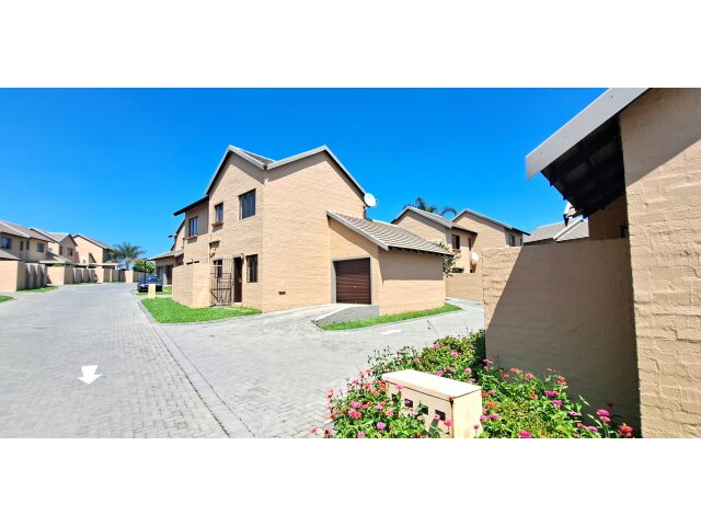 <!--[if BLOCK]><![endif]--> 39 Carlswald Creek 9th Road, Summerset,  Midrand <!--[if ENDBLOCK]><![endif]-->