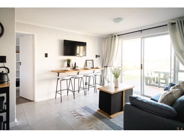 <!--[if BLOCK]><![endif]--> 79 Hermanua Beach Club End Church Street, Westcliff, Hermanus <!--[if ENDBLOCK]><![endif]-->