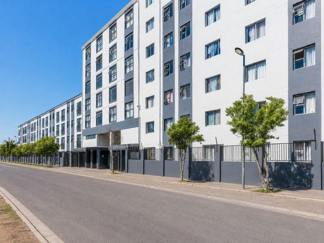 <!--[if BLOCK]><![endif]--> C205 Square On Tenth  Layman , Kensington, Cape Town <!--[if ENDBLOCK]><![endif]-->