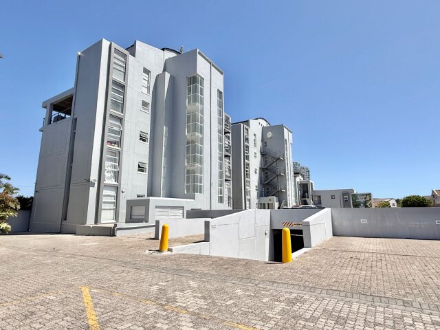 <!--[if BLOCK]><![endif]--> C42 The Sands Tritonia Road, Table View, Milnerton <!--[if ENDBLOCK]><![endif]-->