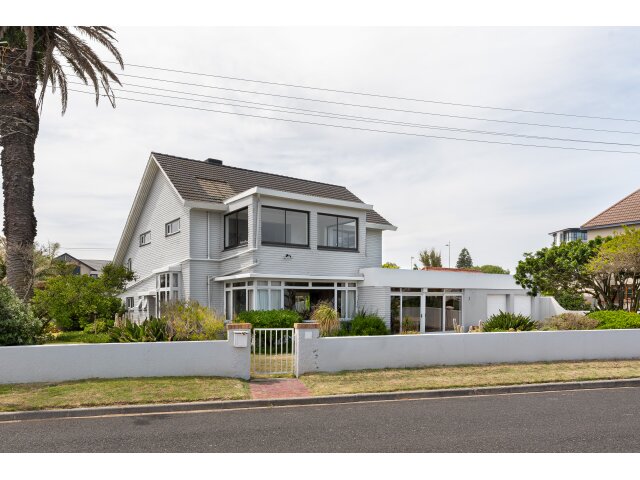 <!--[if BLOCK]><![endif]--> 3  Dune Road, Milnerton Central, Milnerton <!--[if ENDBLOCK]><![endif]-->