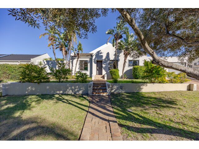 <!--[if BLOCK]><![endif]--> 154  Circle Road, Table View, Milnerton <!--[if ENDBLOCK]><![endif]-->