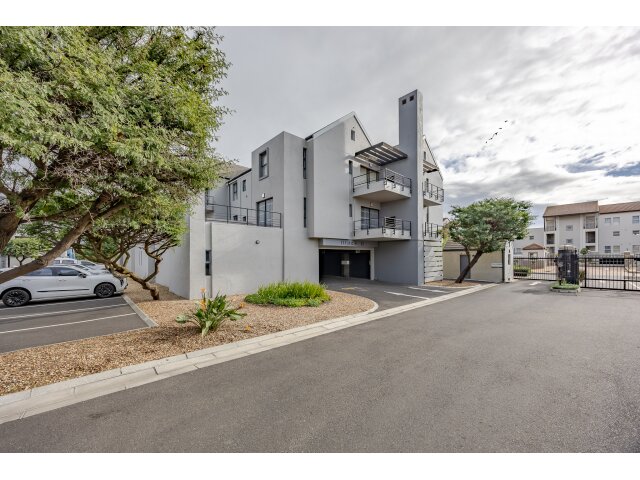 <!--[if BLOCK]><![endif]--> C11 The Met Grand National Boulevard, Royal Ascot, Milnerton <!--[if ENDBLOCK]><![endif]-->