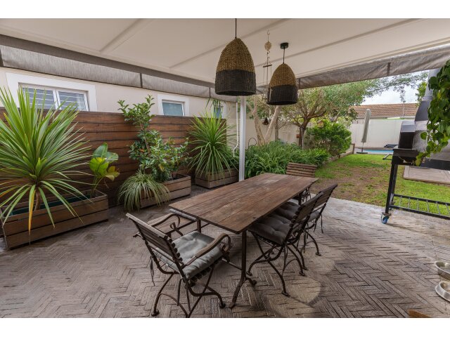 <!--[if BLOCK]><![endif]--> Property sold in Sunningdale <!--[if ENDBLOCK]><![endif]-->