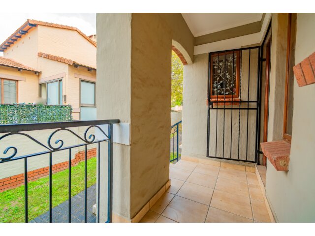 <!--[if BLOCK]><![endif]--> 160  Oosterland Ave, Bloubosrand,  Randburg <!--[if ENDBLOCK]><![endif]-->