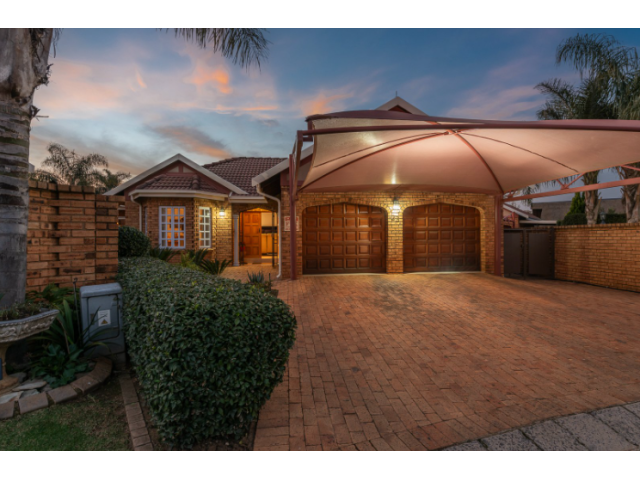 <!--[if BLOCK]><![endif]--> Property sold in Newmarket Manor <!--[if ENDBLOCK]><![endif]-->