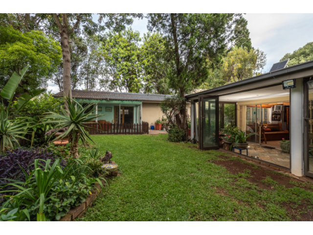 <!--[if BLOCK]><![endif]--> Property sold in Brackendowns <!--[if ENDBLOCK]><![endif]-->