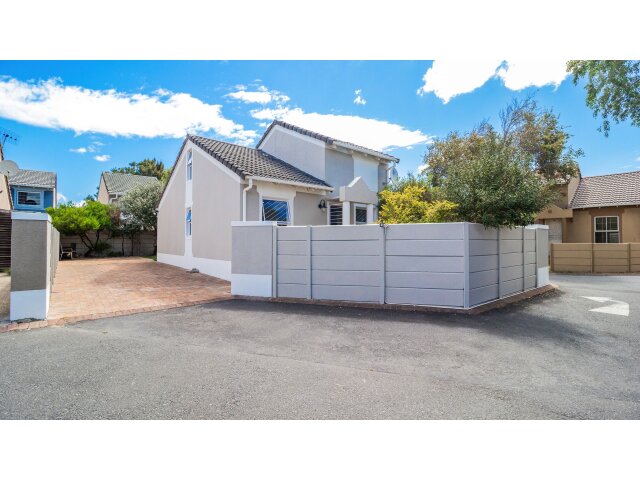 <!--[if BLOCK]><![endif]--> 93 Longboat  Longboat Close, Thornton, Cape Town <!--[if ENDBLOCK]><![endif]-->