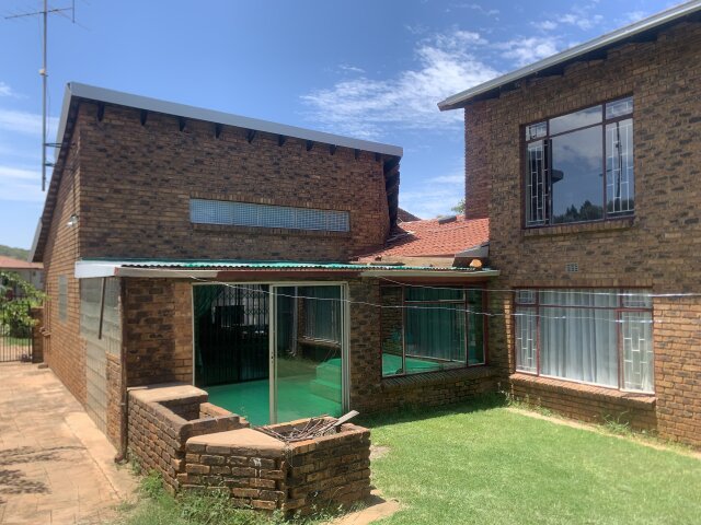 <!--[if BLOCK]><![endif]--> 34  Van Deventer Avenue, Naturena,  Johannesburg <!--[if ENDBLOCK]><![endif]-->
