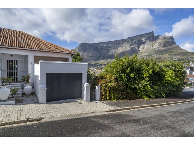 <!--[if BLOCK]><![endif]--> 19  Queens, Tamboerskloof, Cape Town <!--[if ENDBLOCK]><![endif]-->