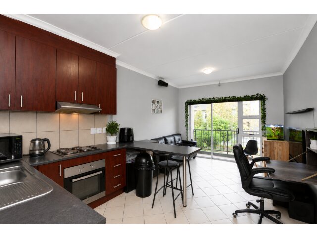 <!--[if BLOCK]><![endif]--> 18 Leabrook 4 Springfield Close, Buh-rein, Buhrein Estate, Kraaifontein <!--[if ENDBLOCK]><![endif]-->