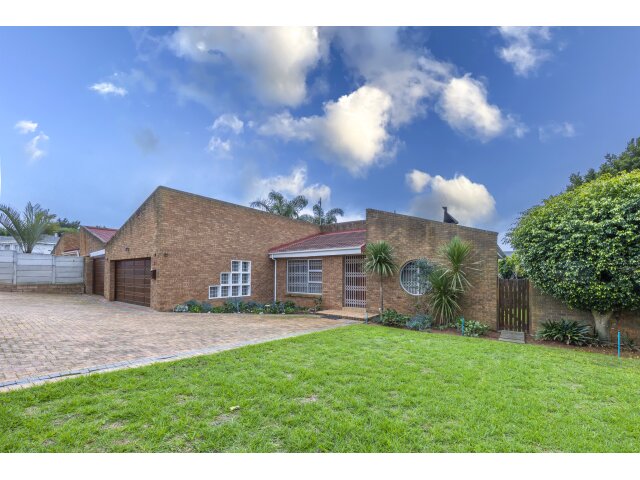 <!--[if BLOCK]><![endif]--> 34  Robinson, Vergesig, Durbanville <!--[if ENDBLOCK]><![endif]-->
