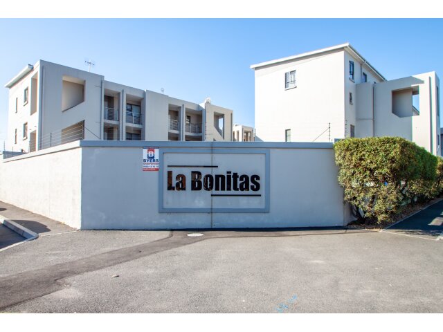 <!--[if BLOCK]><![endif]--> 29 La Bonitos Briardene Street, Parowvallei, Parow <!--[if ENDBLOCK]><![endif]-->