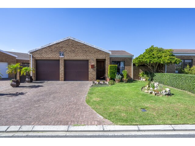 <!--[if BLOCK]><![endif]--> 35   Meron Crescent, De Oude Spruit, Brackenfell <!--[if ENDBLOCK]><![endif]-->