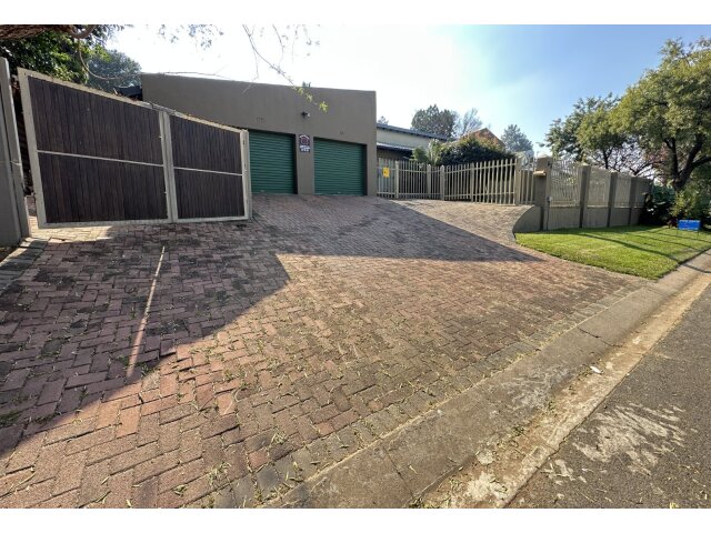 <!--[if BLOCK]><![endif]--> 63   Bergkaree, Weltevreden Park,  Roodepoort <!--[if ENDBLOCK]><![endif]-->