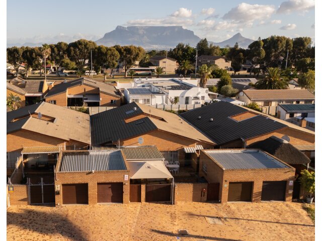 <!--[if BLOCK]><![endif]--> 192  Arum Road, Table View, Milnerton <!--[if ENDBLOCK]><![endif]-->