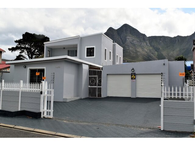 <!--[if BLOCK]><![endif]--> 174  5th Avenue, Kleinmond, Kleinmond <!--[if ENDBLOCK]><![endif]-->