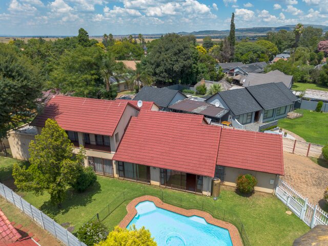 <!--[if BLOCK]><![endif]--> 14  Witteboom, Brackendowns, Alberton <!--[if ENDBLOCK]><![endif]-->