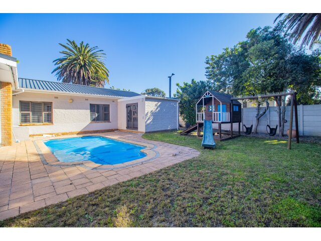 <!--[if BLOCK]><![endif]--> 54  Montague Road, Monte Vista, Goodwood <!--[if ENDBLOCK]><![endif]-->
