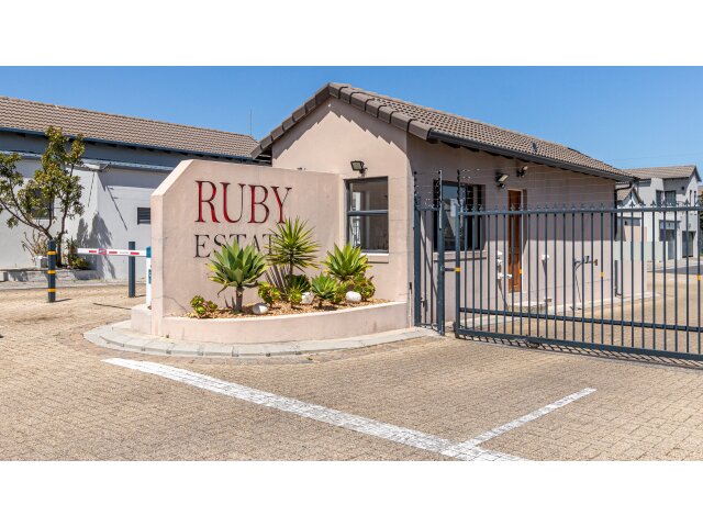<!--[if BLOCK]><![endif]--> Unit 4 Gems 6, Azurite, Ruby Estate De Wingerd Road, Burgundy Estate, Milnerton <!--[if ENDBLOCK]><![endif]-->