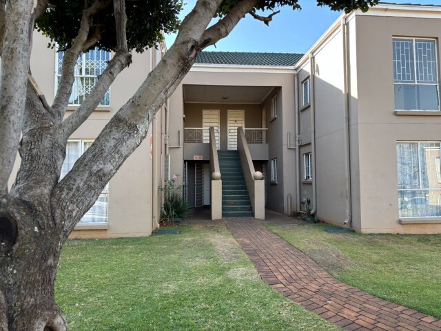 <!--[if BLOCK]><![endif]--> 8 Shingwedzi lodge  Theunis , Weltevreden Park,  Roodepoort <!--[if ENDBLOCK]><![endif]-->