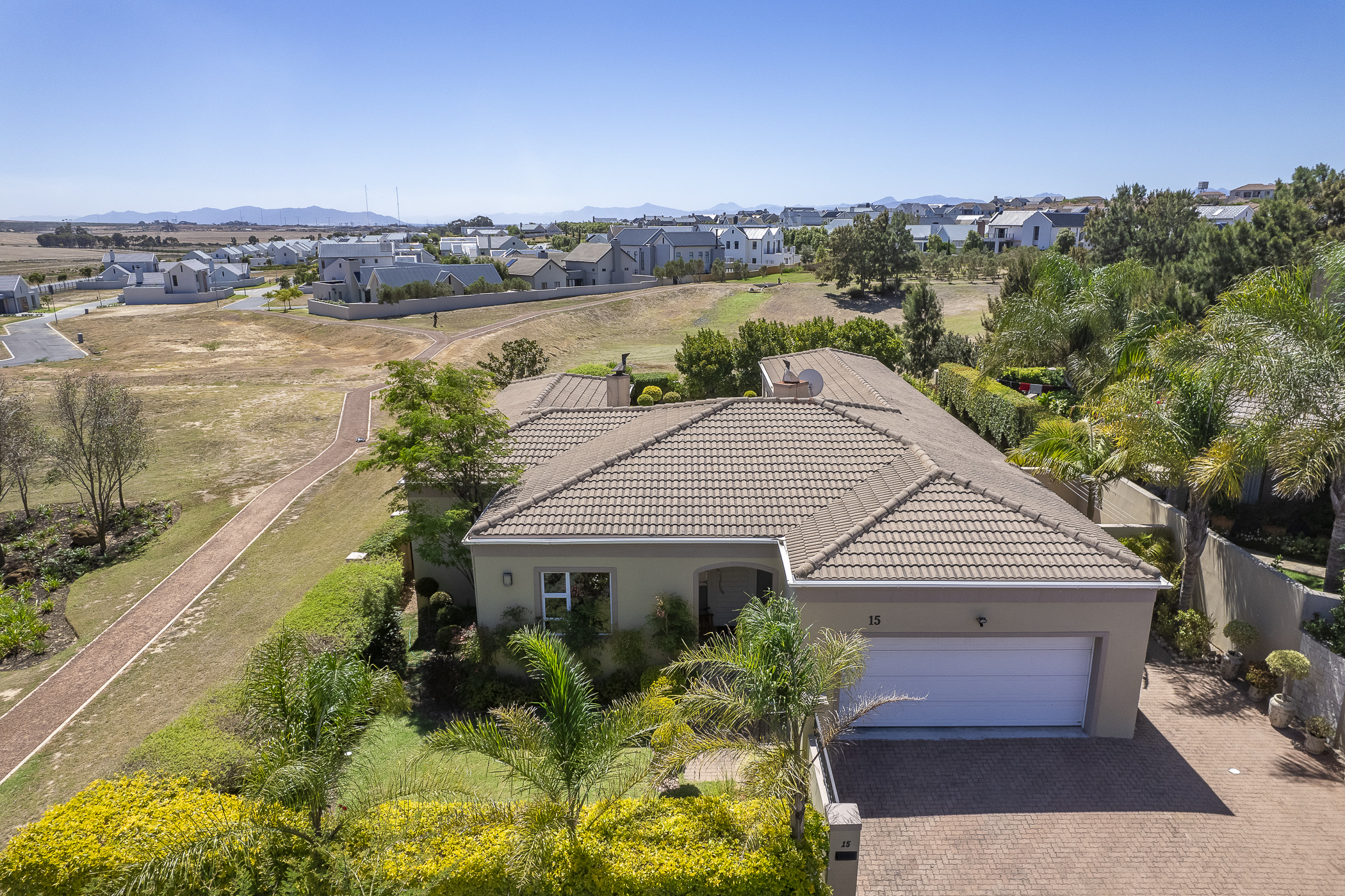 <!--[if BLOCK]><![endif]--> 15  Bloukrans Crescent, Graanendal Estate, Durbanville <!--[if ENDBLOCK]><![endif]-->