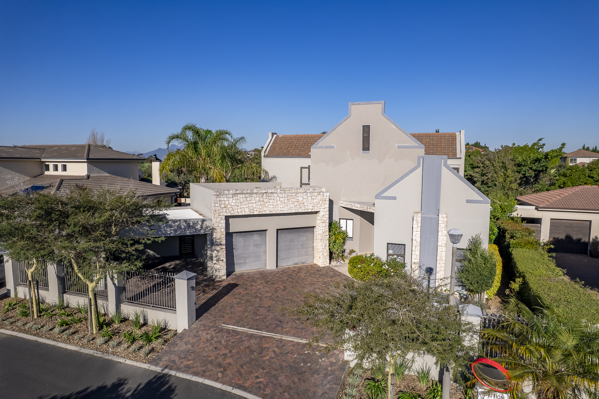 <!--[if BLOCK]><![endif]--> 12  Kruisrivier Crescent, Graanendal Estate, Durbanville <!--[if ENDBLOCK]><![endif]-->