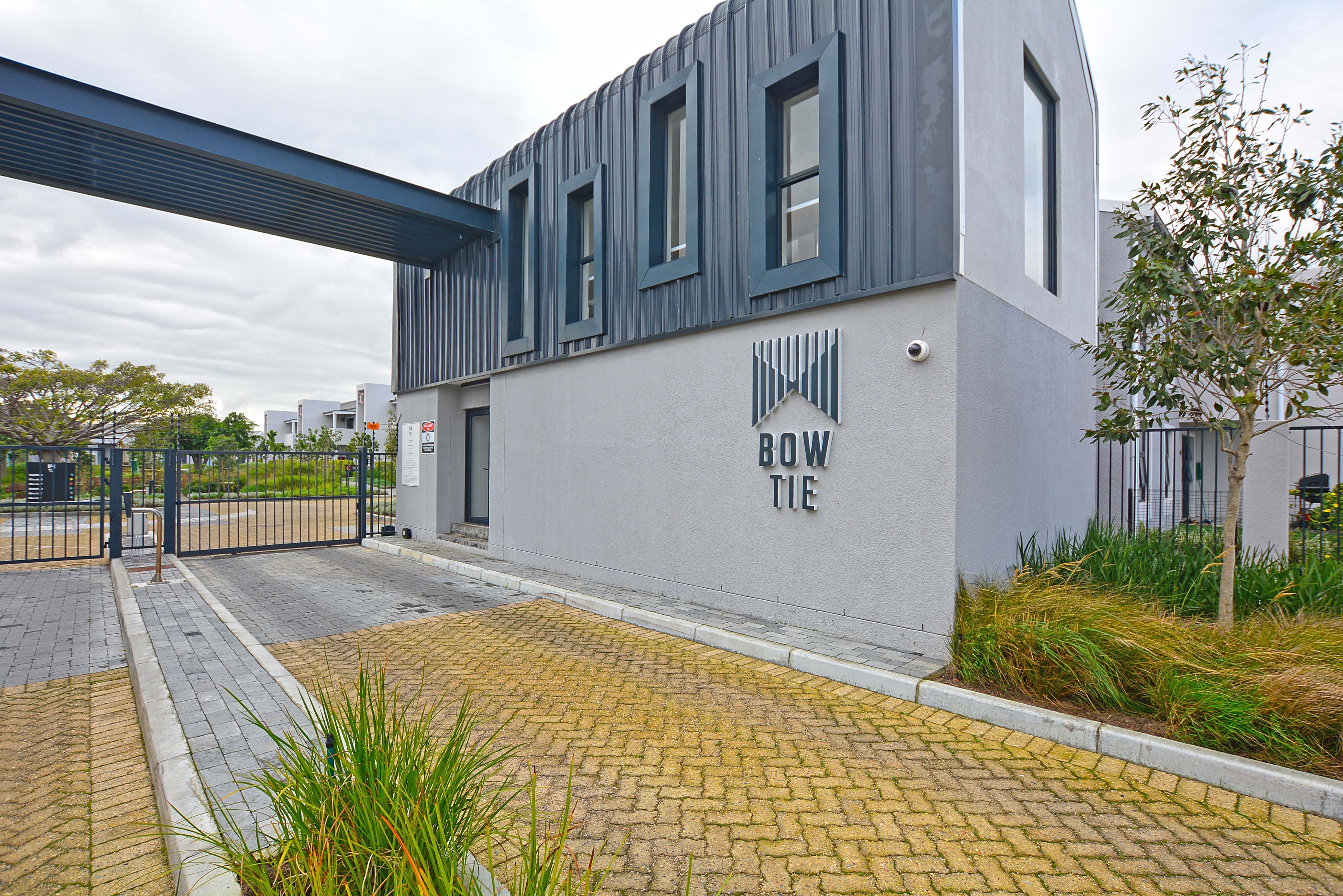 <!--[if BLOCK]><![endif]--> 225 Bowtie Indigo Drive, Burgundy Estate, Milnerton <!--[if ENDBLOCK]><![endif]-->