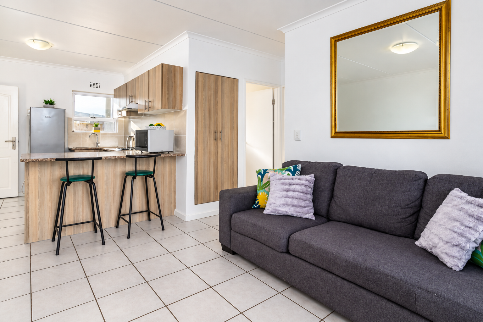 <!--[if BLOCK]><![endif]--> 20 Ocean Breeze 15 St Georges Street, Muizenberg, Muizenberg <!--[if ENDBLOCK]><![endif]-->
