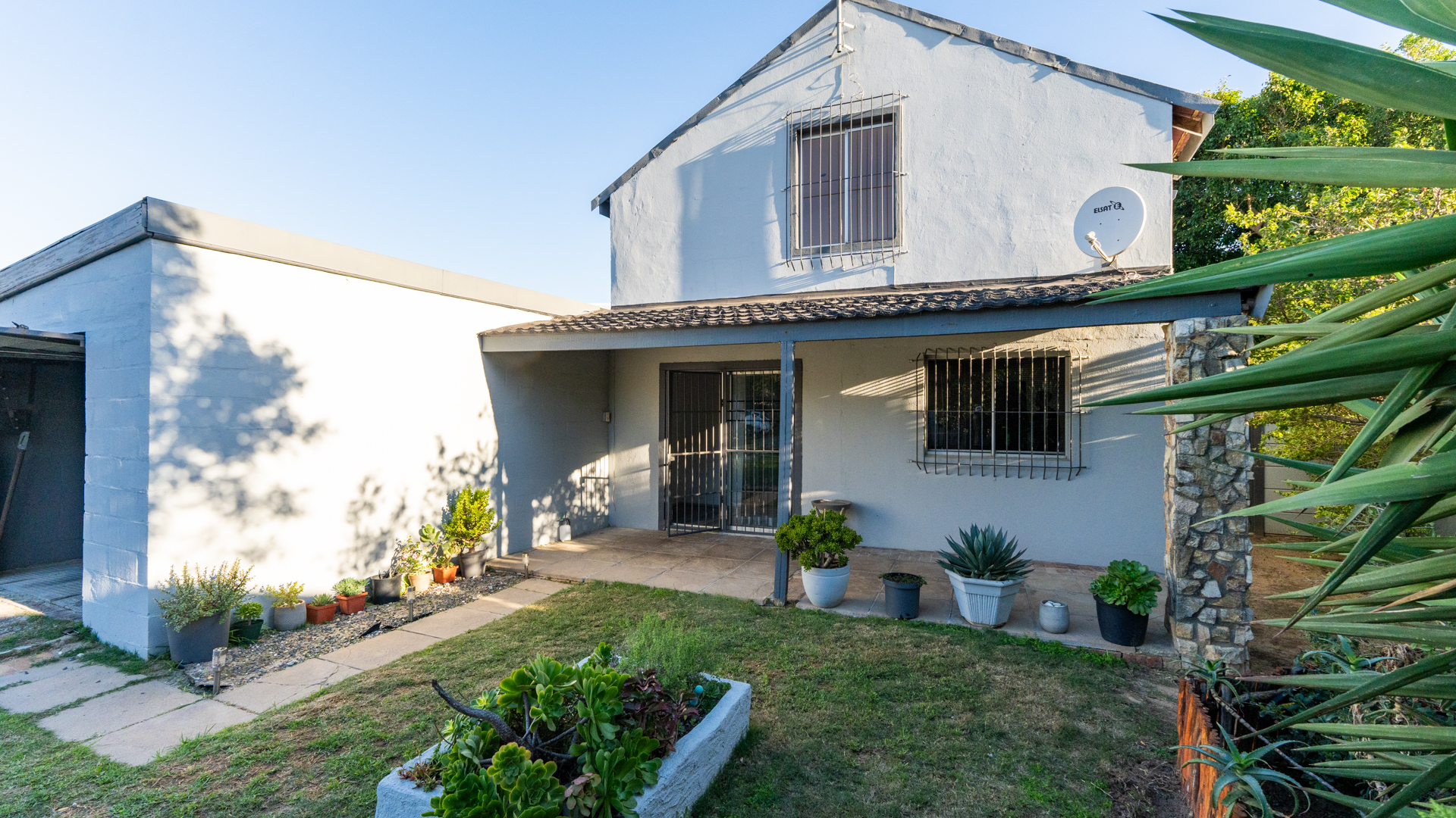  15  Gulden Crescent, Guldenland, Strand 