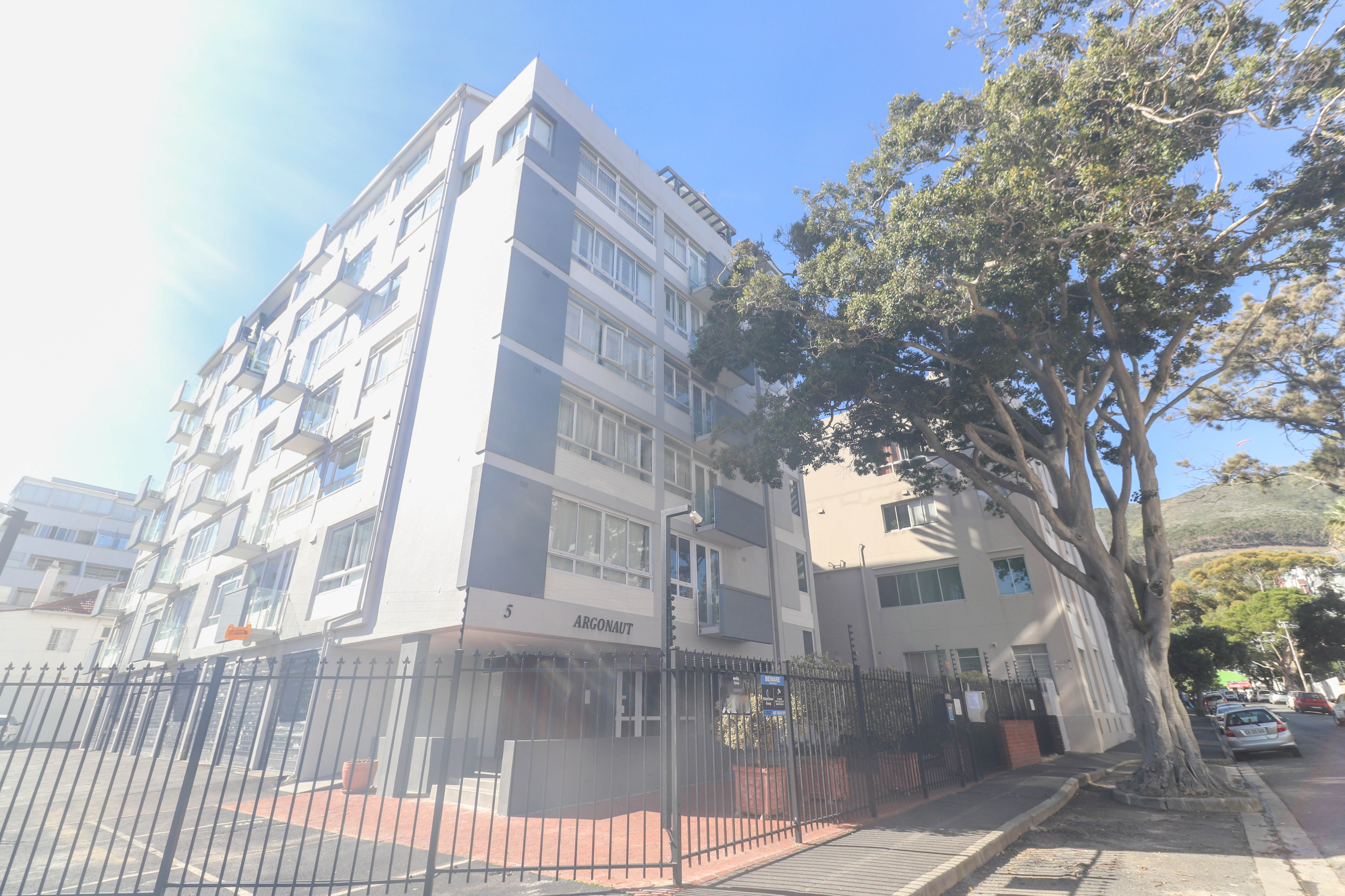 <!--[if BLOCK]><![endif]--> 107 Argonaught Hall Road, Sea Point, Cape Town <!--[if ENDBLOCK]><![endif]-->