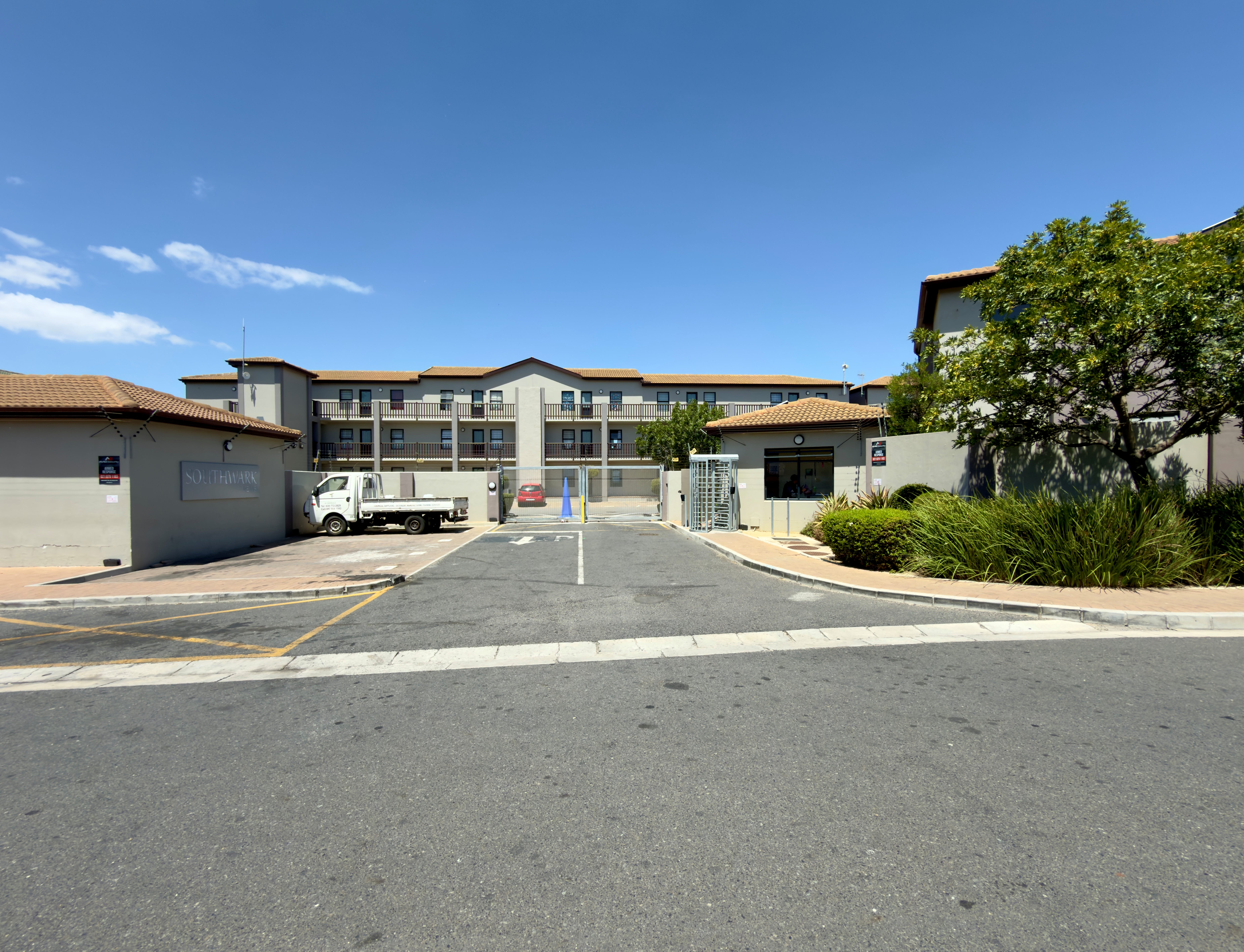 <!--[if BLOCK]><![endif]--> 411 Southwark Mews Southwark Street, Parklands, Milnerton <!--[if ENDBLOCK]><![endif]-->