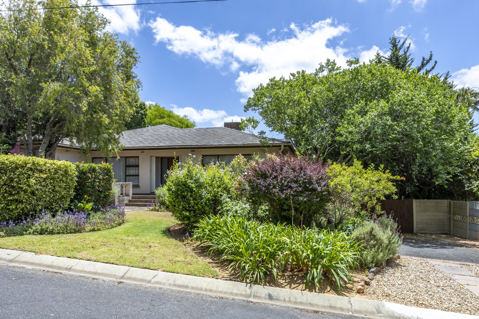  27  Infantry, Door de Kraal, Bellville 