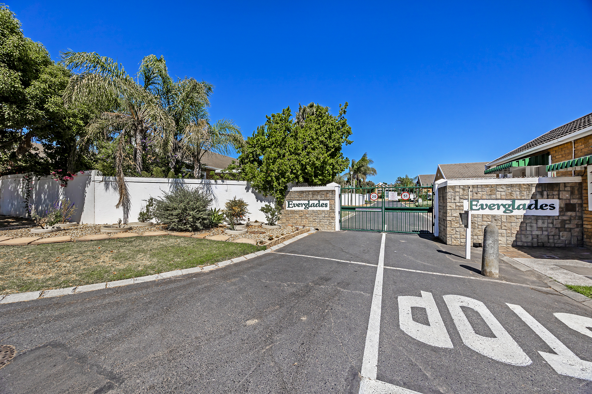 <!--[if BLOCK]><![endif]--> 9  Everglades, Eversdal Heights, Durbanville <!--[if ENDBLOCK]><![endif]-->