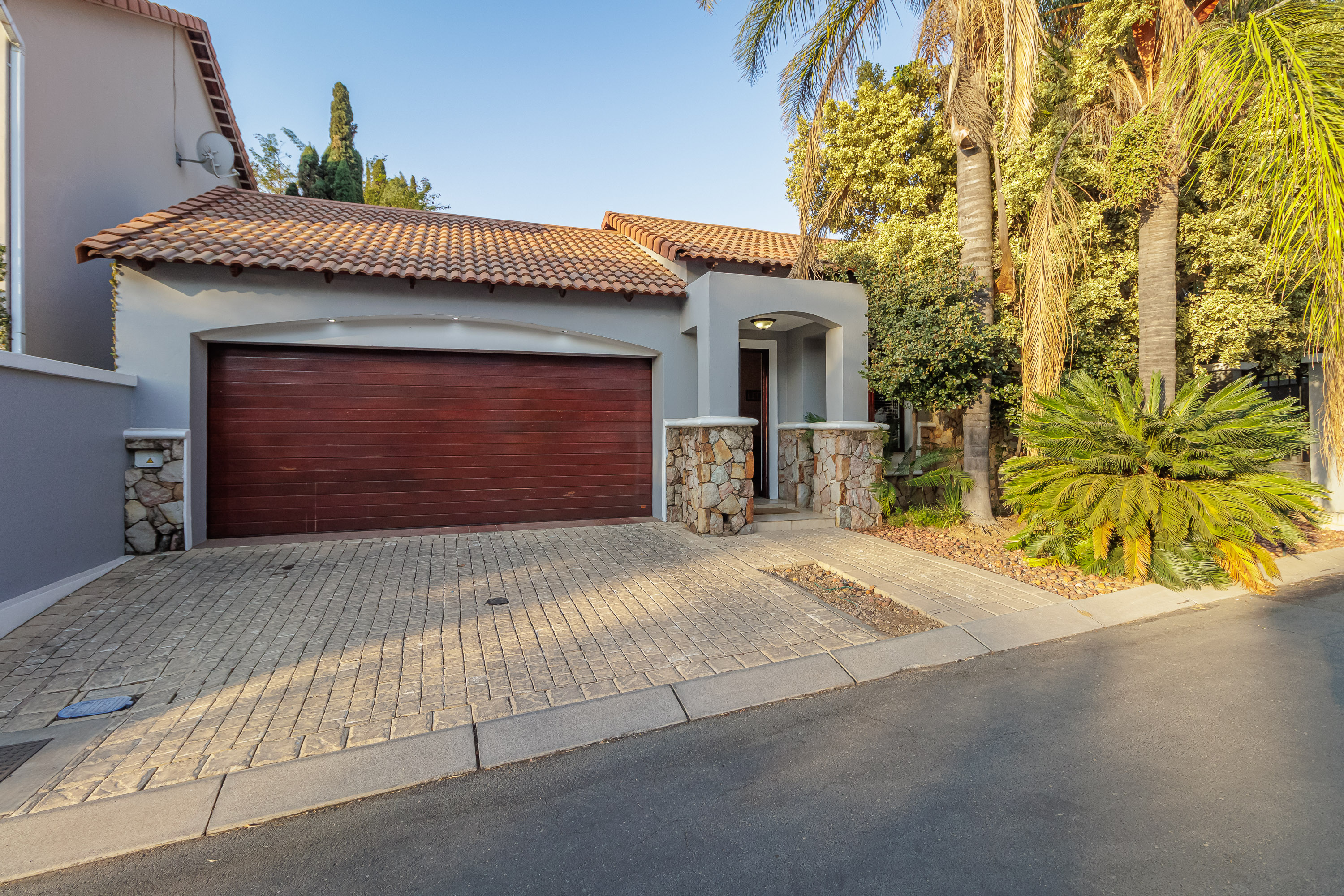 <!--[if BLOCK]><![endif]--> 133  Broadacres Country Estate, Broadacres,  Sandton <!--[if ENDBLOCK]><![endif]-->