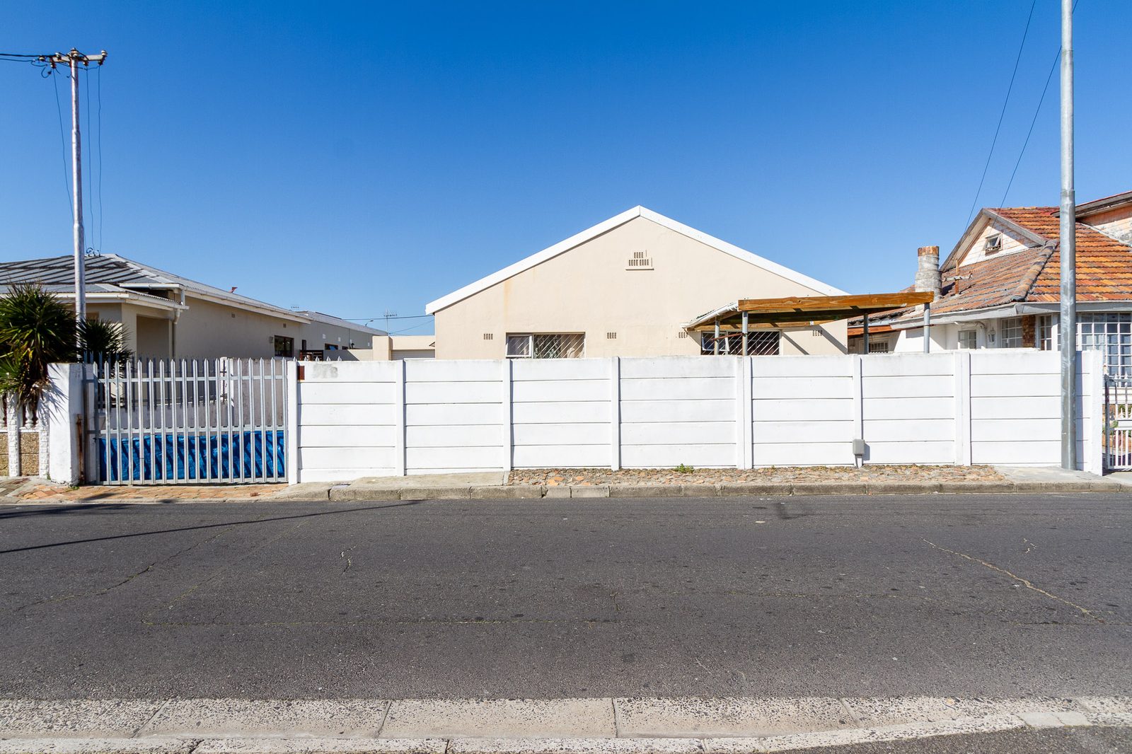 <!--[if BLOCK]><![endif]--> 97A  Grassmere Street, Athlone, Cape Town <!--[if ENDBLOCK]><![endif]-->